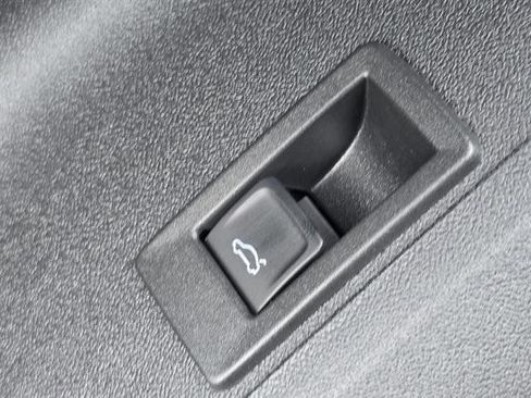 Used 2025 Audi Q5 Premium Plus image 24