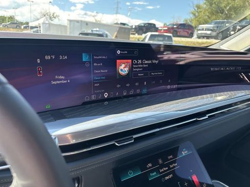 Used 2025 Cadillac Escalade IQ Sport 2 AWD/4WD image 18