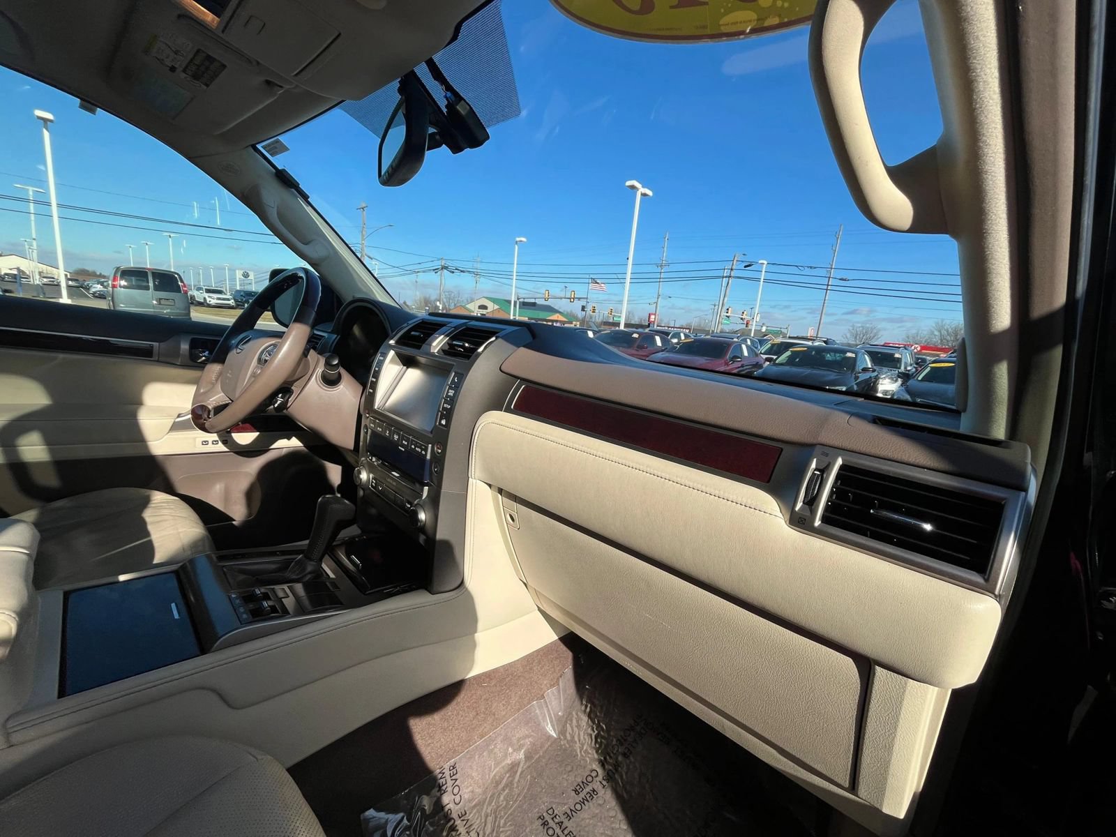 Used 2015 Lexus GX 460 w/ Premium Package AWD/4WD image 32