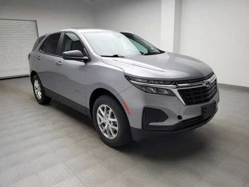 Used 2024 Chevrolet Equinox LS w/ LS Convenience Package image 13