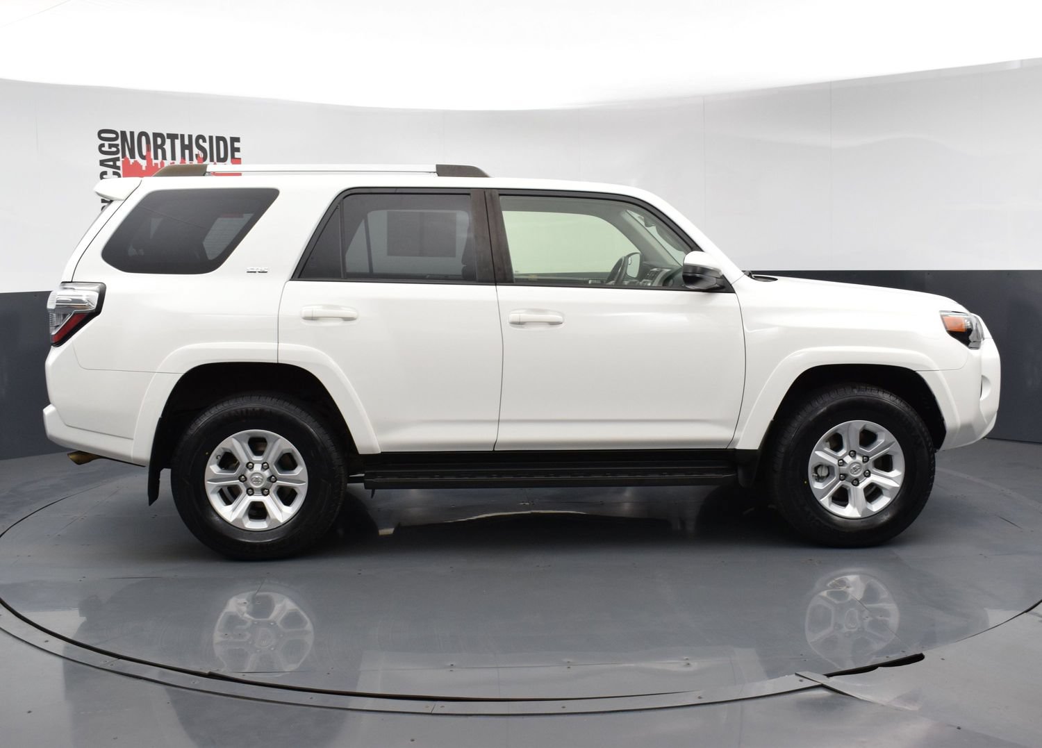 Used 2019 Toyota 4Runner SR5 AWD/4WD image 5