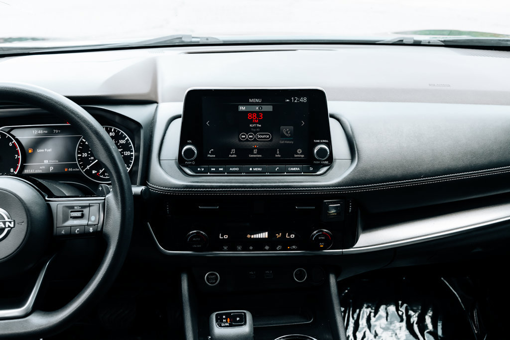 Used 2022 Nissan Rogue SV AWD/4WD image 24