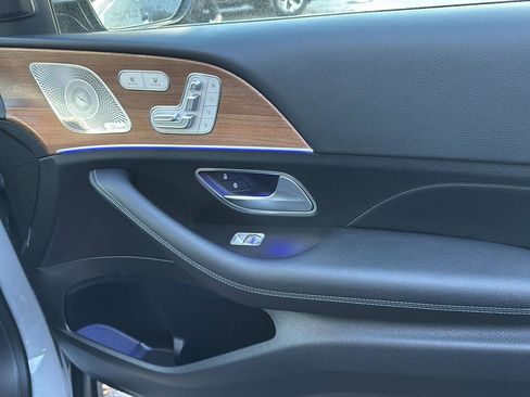 Used 2024 Mercedes-Benz GLE 450 4MATIC w/ Winter Package image 30