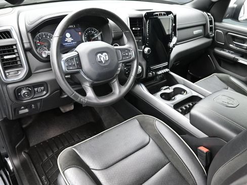 Used 2024 RAM 1500 Laramie AWD/4WD image 22