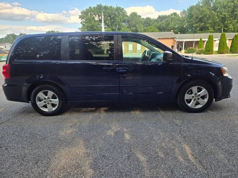 Used 2013 Dodge Grand Caravan SE FWD image 12