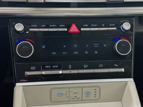 Used 2025 Hyundai Santa Fe SEL FWD image 22