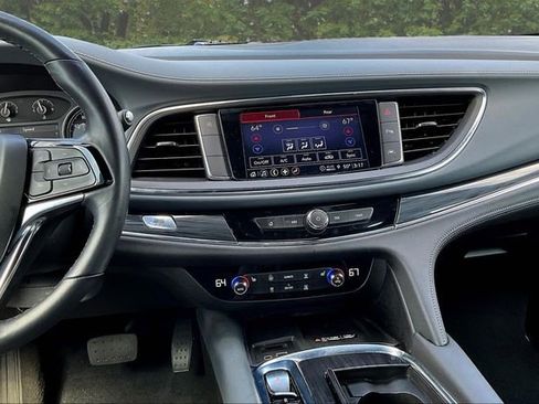 Certified 2023 Buick Enclave Essence w/ Experience Buick Package FWD image 9