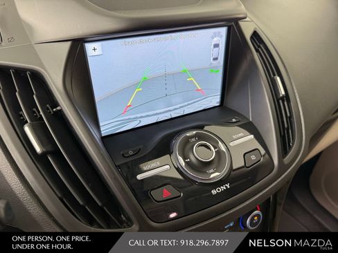 Used 2019 Ford Escape Titanium FWD image 30