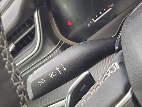 Used 2025 Jeep Grand Cherokee Laredo X w/ Luxury Tech Group I image 25