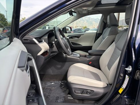 Used 2023 Toyota RAV4 Limited AWD/4WD image 11