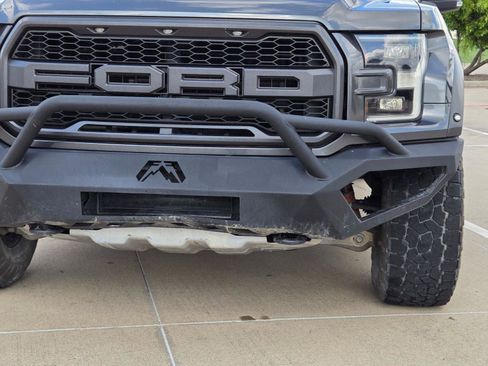 Used 2019 Ford F150 Raptor w/ Equipment Group 802A Luxury AWD/4WD image 6