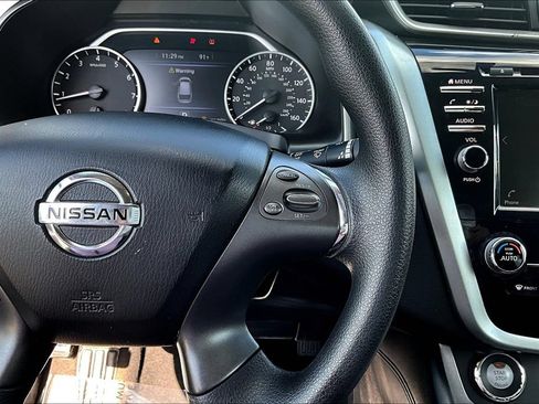 Used 2019 Nissan Murano S AWD/4WD image 12