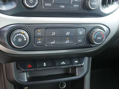 Used 2018 Chevrolet Colorado LT AWD/4WD image 20