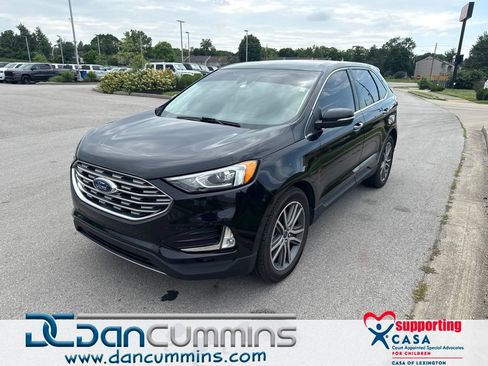 Used 2021 Ford Edge Titanium w/ Class II Trailer Tow Package AWD/4WD image 1