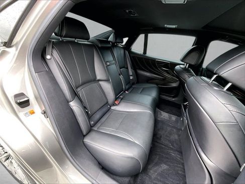 Used 2021 Lexus LS 500 LS 500 w/ Accessory Package (Z2) image 29