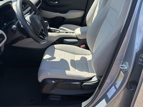 Used 2023 Honda HR-V LX image 5