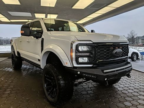 New 2026 Ford F250 Lariat w/ Black Appearance Package image 3