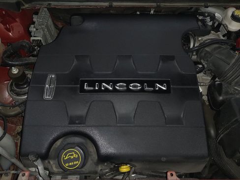 Used 2017 Lincoln MKX Reserve w/ Lincoln MKX Climate Package image 30