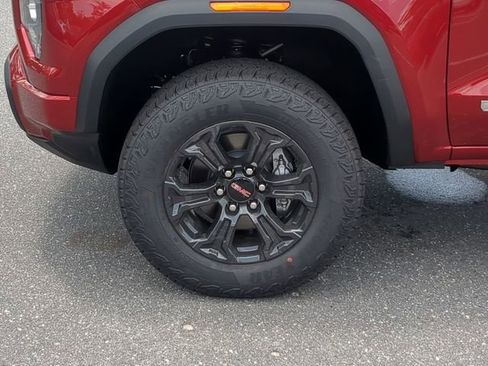 New 2025 GMC Canyon Elevation w/ Convenience Package image 15