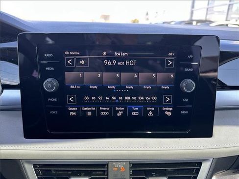 New 2026 Volkswagen Taos SE AWD/4WD image 15