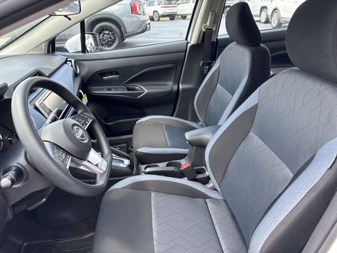 New 2025 Nissan Versa SV w/ Trunk Package image 5