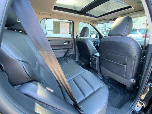 Used 2023 Nissan Rogue SV w/ SV Premium B Package FWD image 24