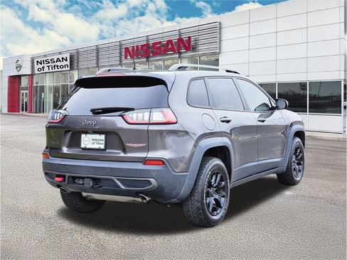 Used 2019 Jeep Cherokee Trailhawk w/ Comfort/Convenience Group image 4