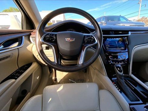 Used 2016 Cadillac XTS Luxury w/ Driver Awareness Package FWD image 4