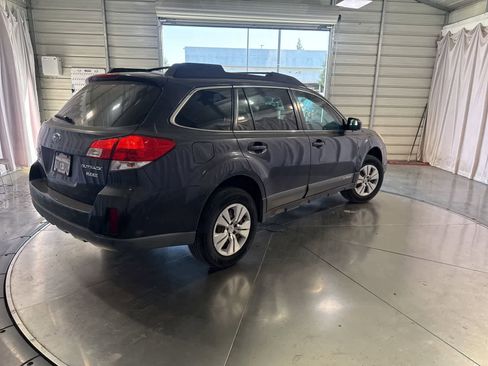 Used 2013 Subaru Outback 2.5i AWD/4WD image 5