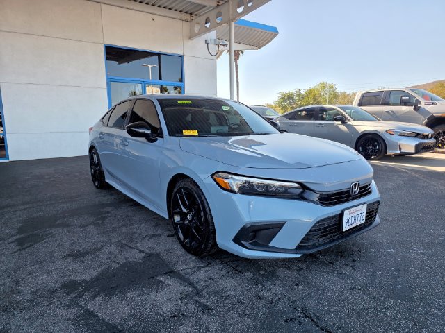Used 2023 Honda Civic Sport image 3
