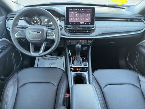 Used 2024 Jeep Compass Latitude w/ Sun and Sound Group image 26