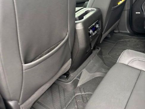 Used 2026 Chevrolet Tahoe Z71 w/ Comfort Package AWD/4WD image 21