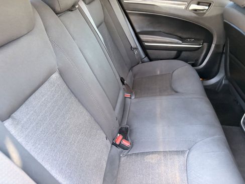 Used 2019 Chrysler 300 Touring w/ Sport Appearance Package RWD image 13
