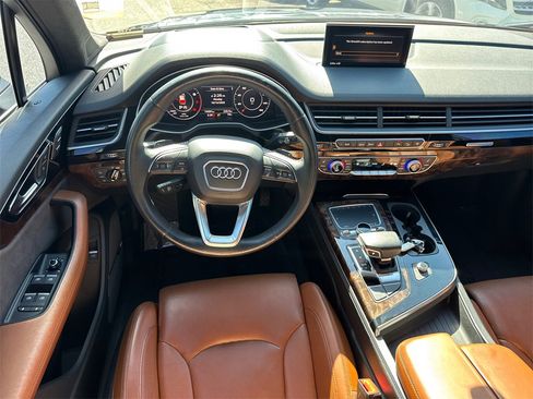 Used 2017 Audi Q7 3.0T Prestige image 23