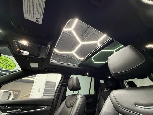 Used 2020 Cadillac XT6 Premium Luxury image 13