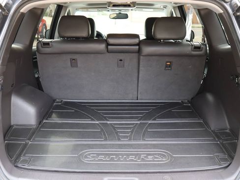 Used 2011 Hyundai Santa Fe Limited w/ Navigation Pkg 4 FWD image 18