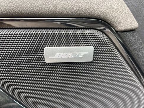 Used 2023 Chevrolet Silverado 1500 ZR2 image 9