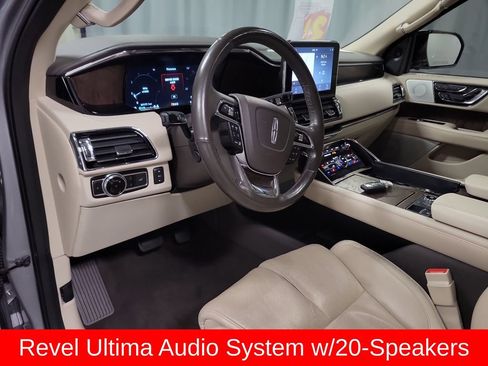 Used 2020 Lincoln Navigator Reserve w/ Luxury Package RWD image 14