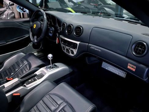 Used 2004 Ferrari 360 Spider image 24