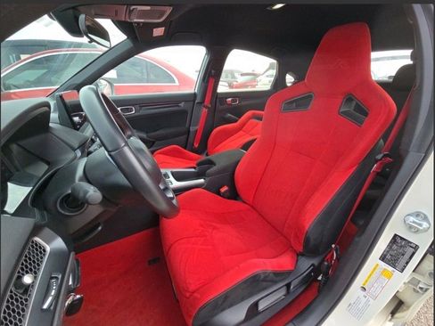 Used 2023 Honda Civic Type R image 4