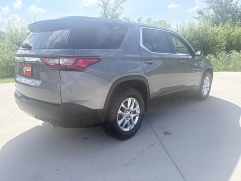 Used 2019 Chevrolet Traverse LS AWD/4WD image 4