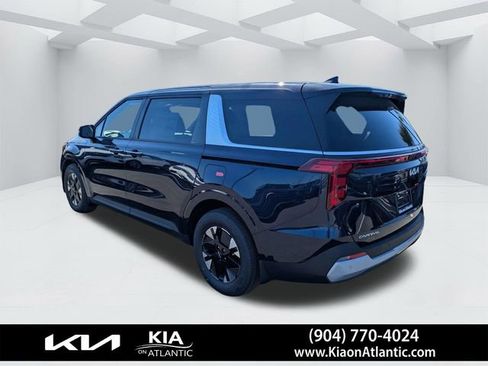 New 2026 Kia Carnival LXS FWD image 5