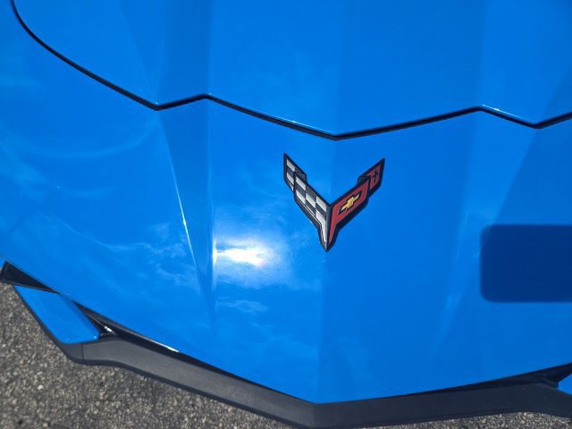 Used 2022 Chevrolet Corvette Stingray Premium Conv w/ Z51 Performance Package RWD image 19