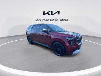 Used 2025 Kia Carnival FWD video 2