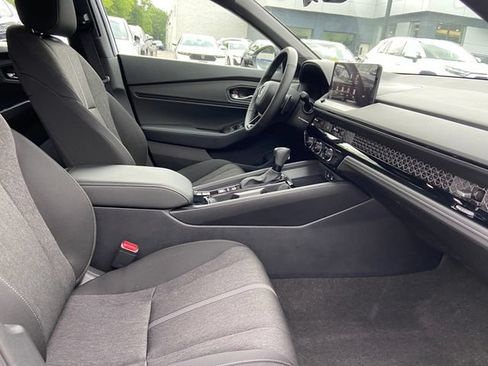 Used 2024 Honda Accord Sport image 27