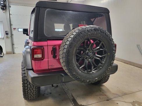 Used 2024 Jeep Wrangler Unlimited Sport AWD/4WD image 8
