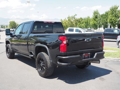 Used 2024 Chevrolet Silverado 3500 LTZ w/ LTZ Plus Package AWD/4WD image 5
