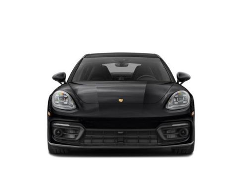 Used 2022 Porsche Panamera image 4