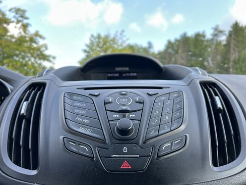 Used 2013 Ford Escape SE FWD image 14