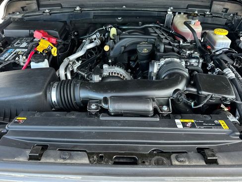 Used 2022 Jeep Wrangler Unlimited Sport image 24